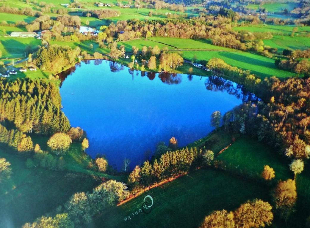 Domaine Du Balbuzard Hotell Condat-en-Combraille Exteriör bild
